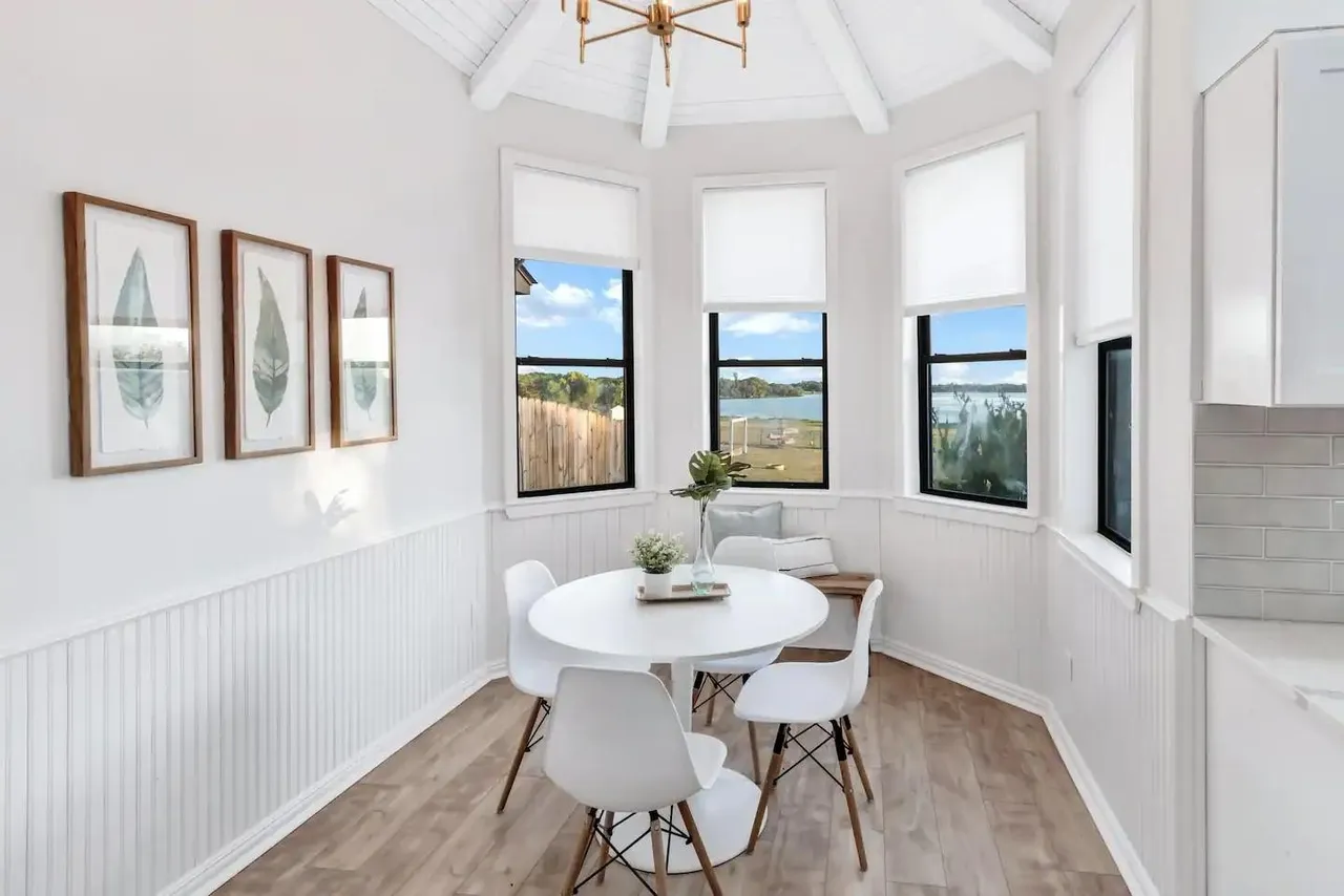 McGraw &nbsp;&middot;&nbsp; Breakfast Nook - After