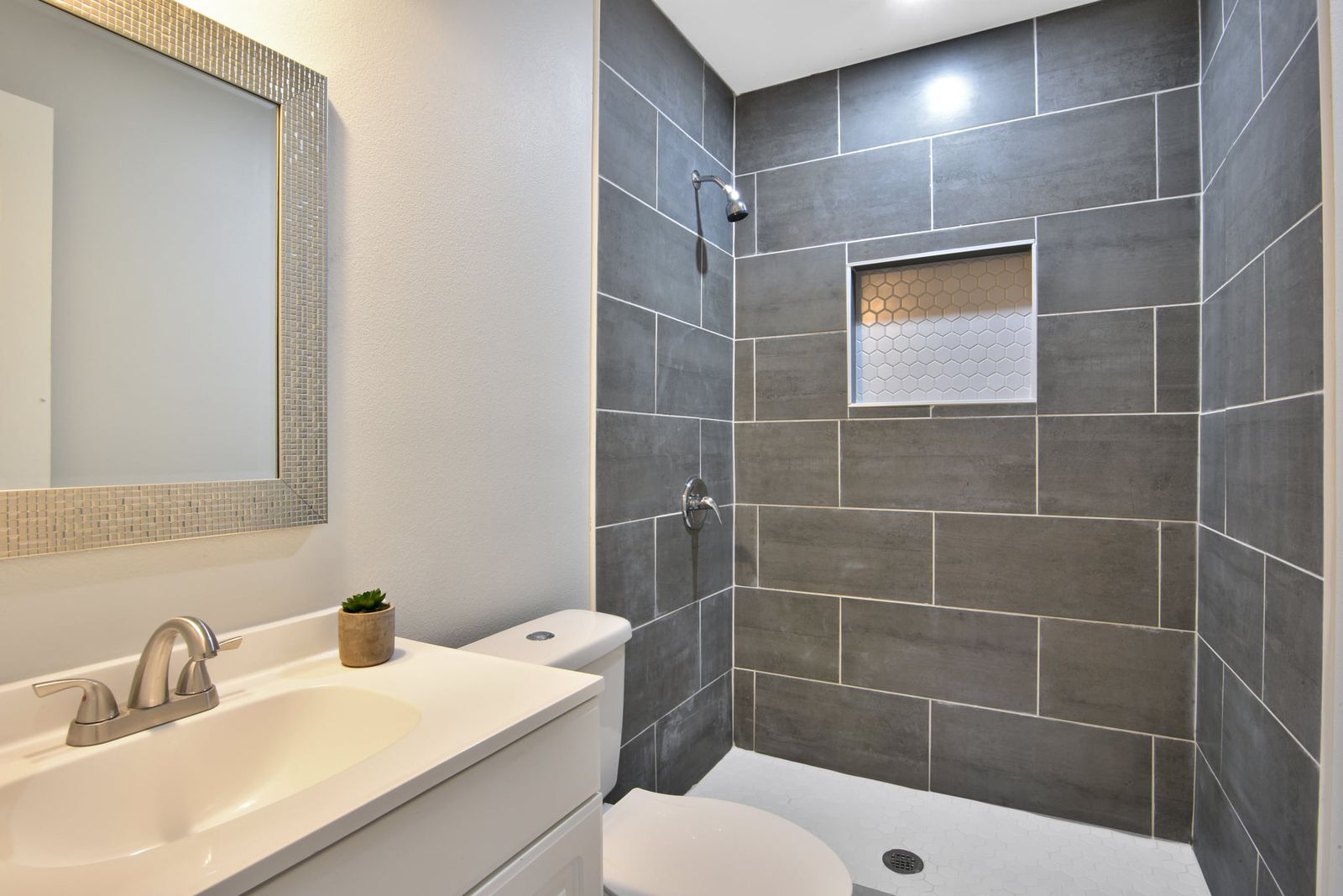 Lovett Tiled Bathroom